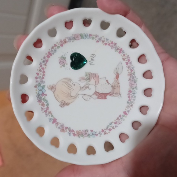 New Precious Moments monthly mini plate May with easel - Picture 1 of 4